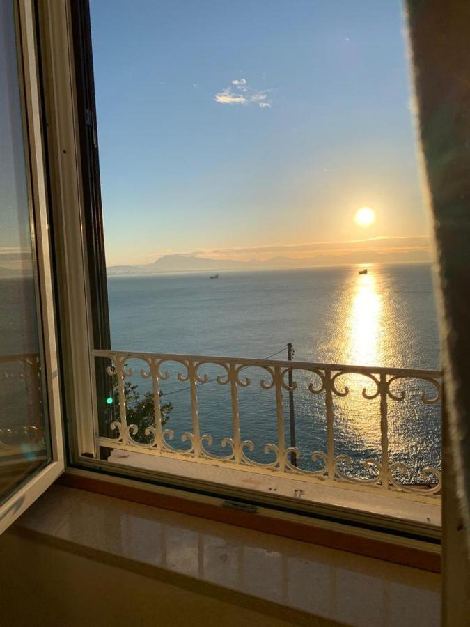 La Lanterna Bed & Breakfast Cetara Bagian luar foto